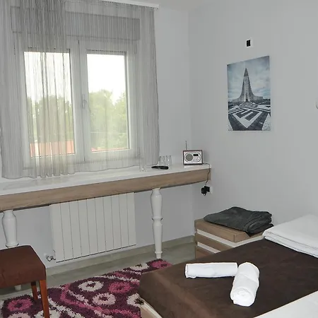 Guest house Cacak Sobe Prag